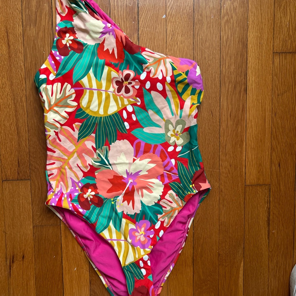 ANTONIO MELANI One-Shoulder Tropical Floral Swimsuit in Red, Pink, Green M